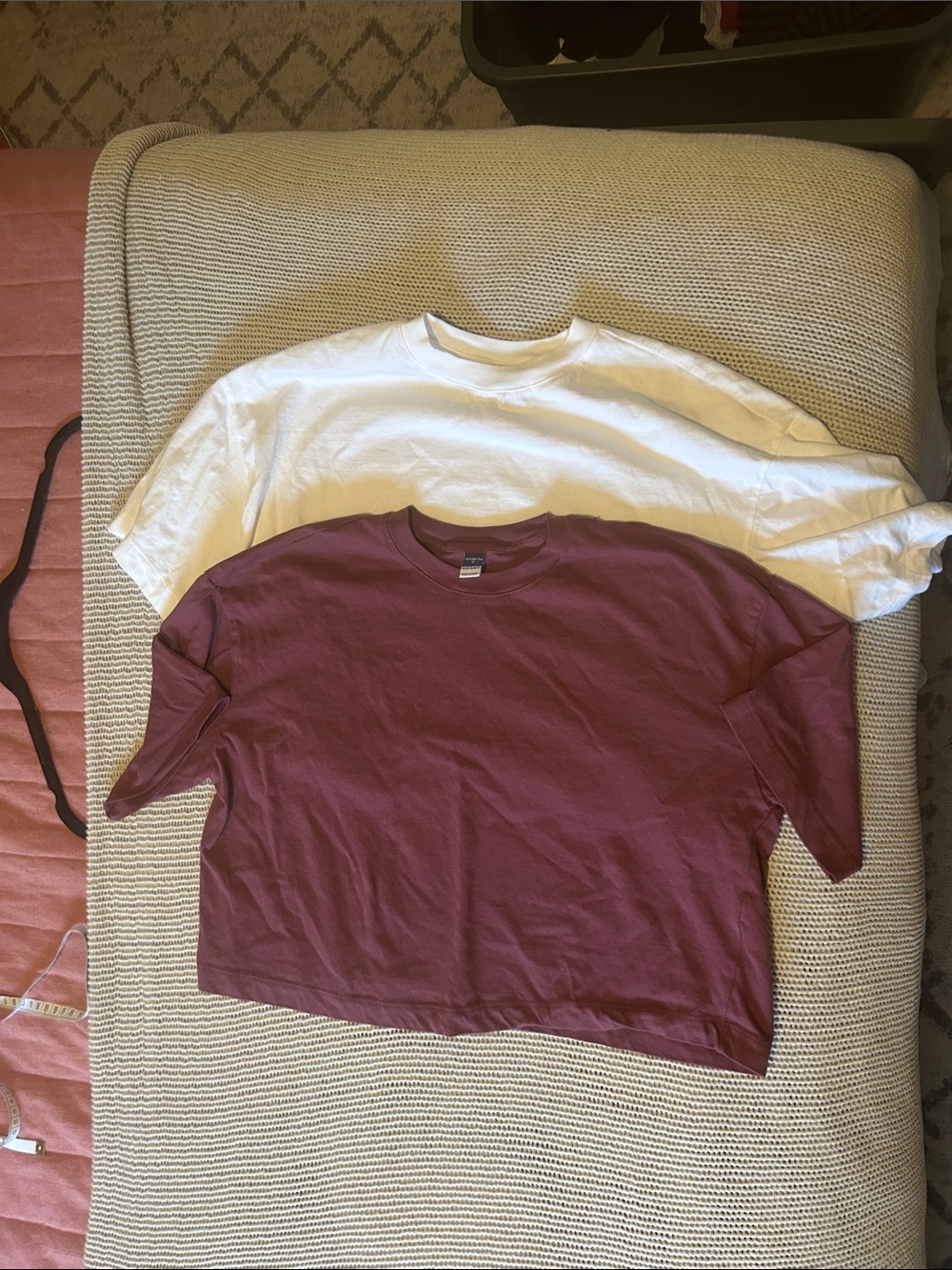 Old Navy  Vintage Short-Sleeve Crewneck Cropped  Tee - White and Burgundy
